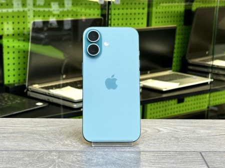 Iphone 16 Teal 1